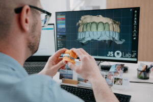 CAD design zubních náhrad